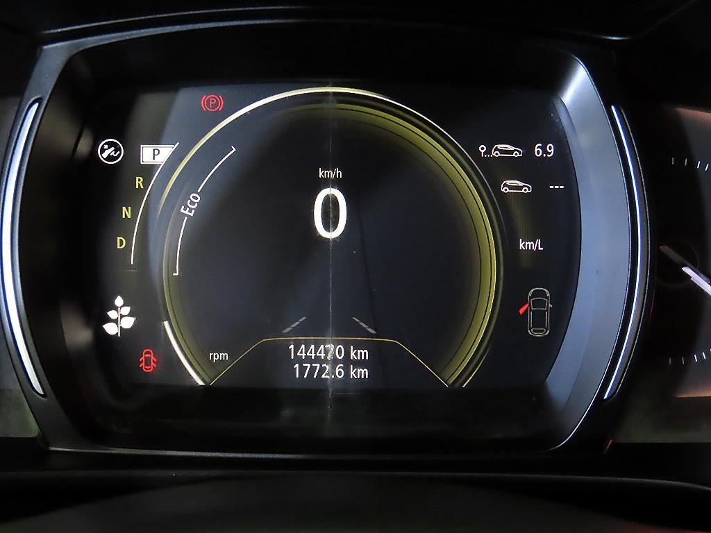 SAMSUNG QM6 - Vista 9