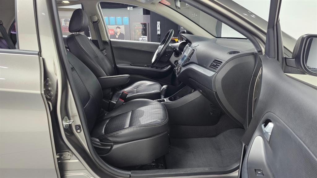 KIA Morning - Vista 11