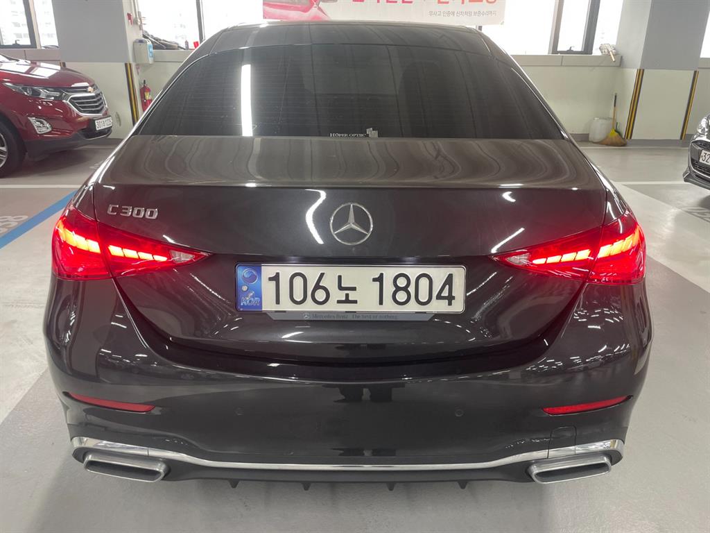 Mercedes Benz C Class - Vista 4