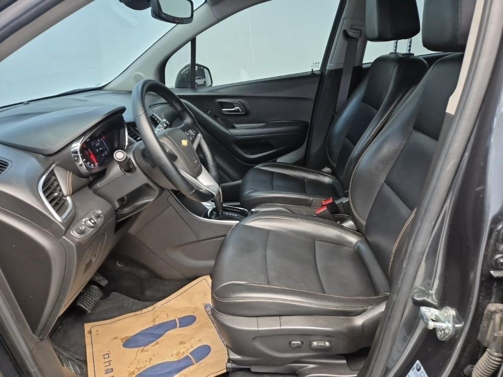 Chevrolet Trax - Vista 11