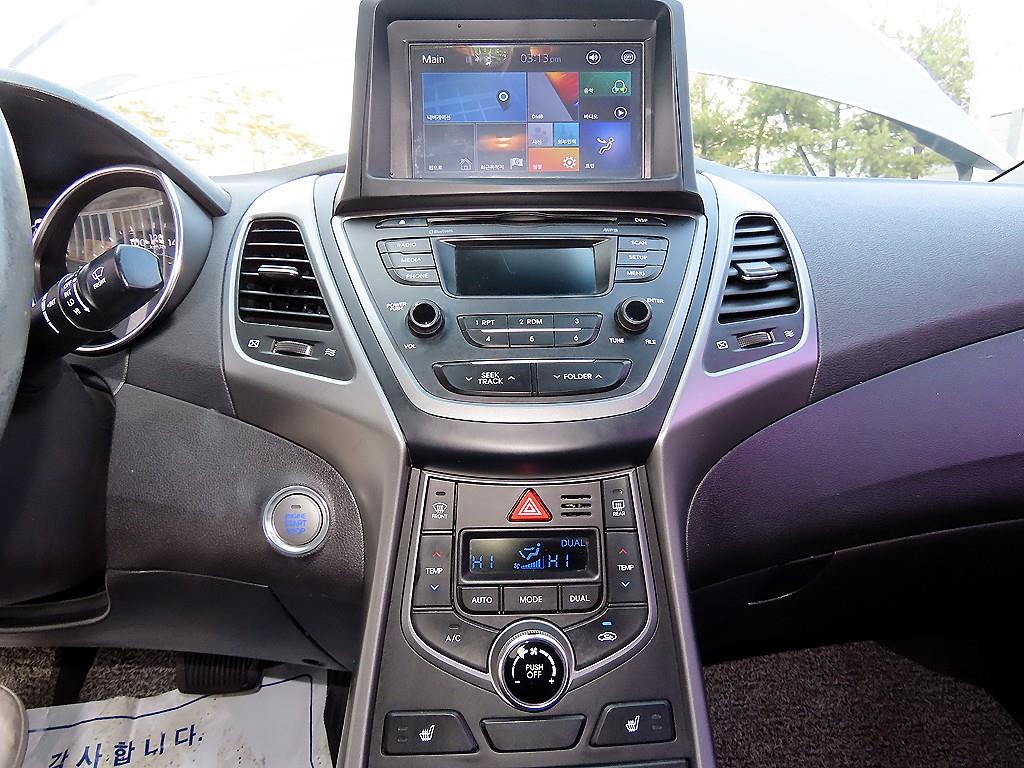 HYUNDAI Avante 2014 Gris - Importación desde Corea - HF Imports Iquique - Foto 13