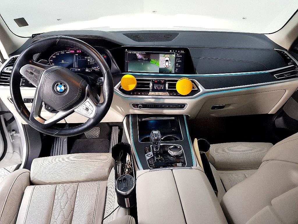 BMW X7 - Vista 5