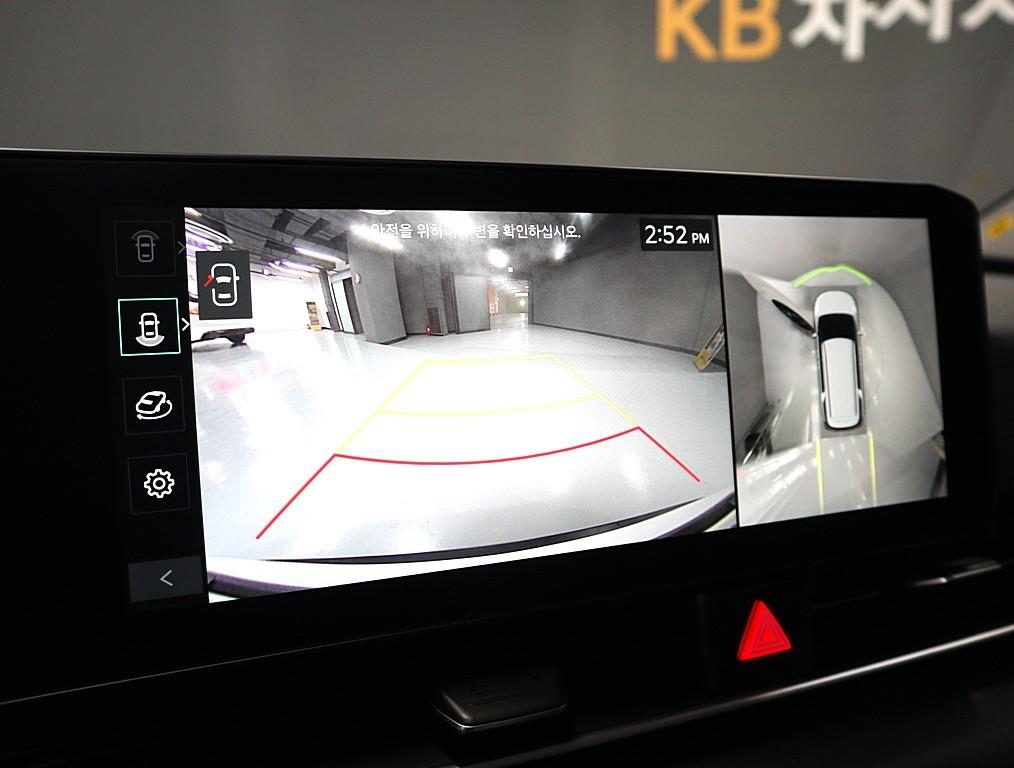 KIA Carnival - Vista 12