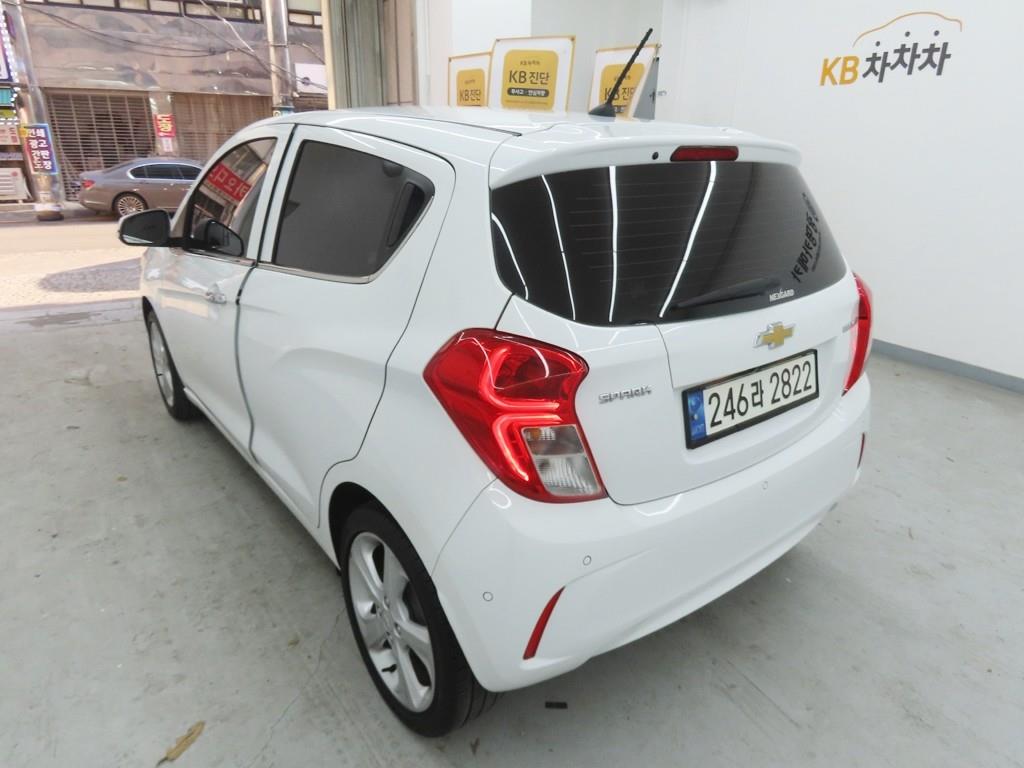 Chevrolet Spark - Vista 4