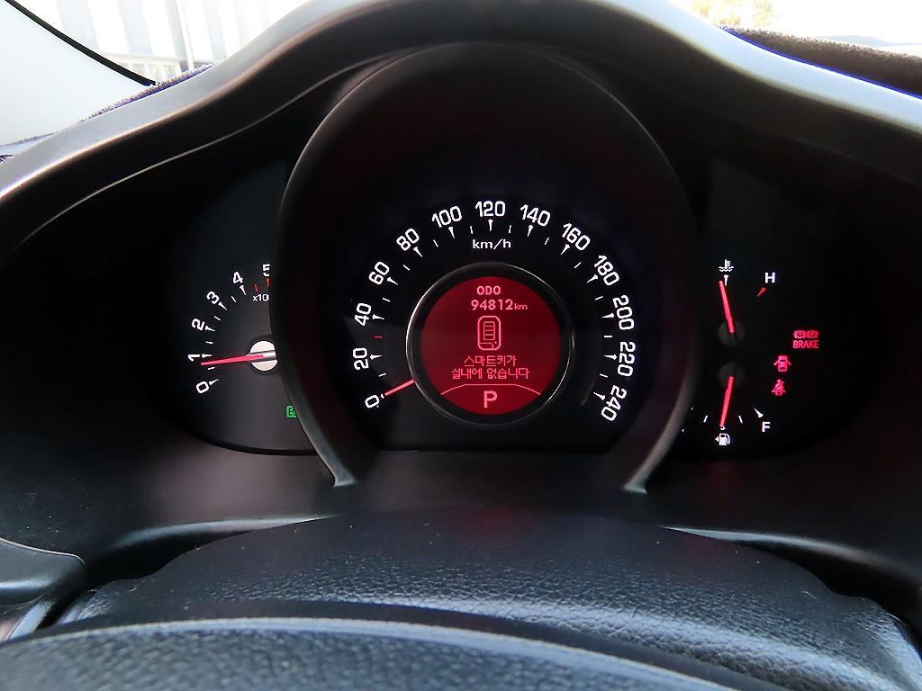 KIA Sportage - Vista 9