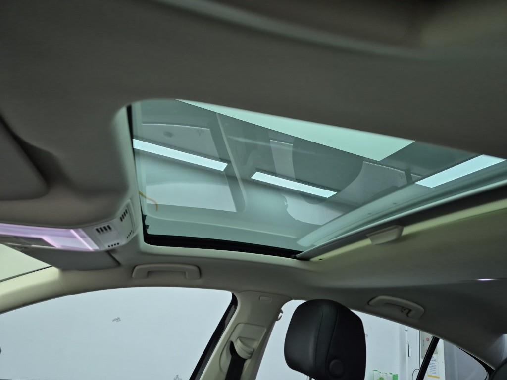 Volkswagen Passat 2018 Gris - Importación desde Corea - HF Imports Iquique - Foto 13