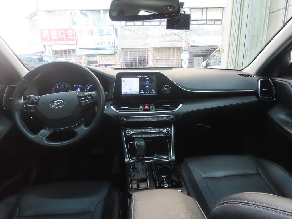 HYUNDAI Grandeur - Vista 7