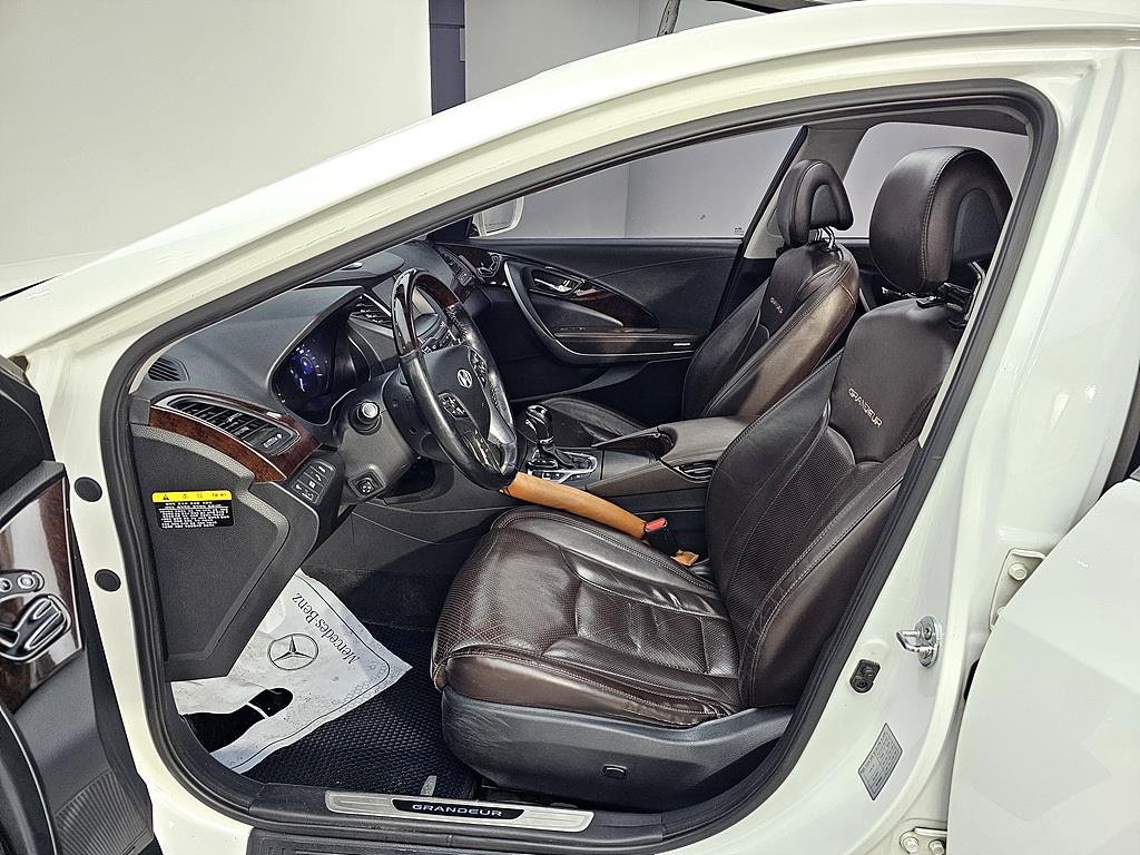 HYUNDAI Grandeur - Vista 8