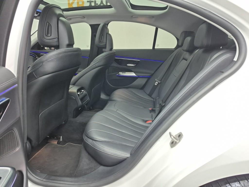 Mercedes Benz E class - Vista 12