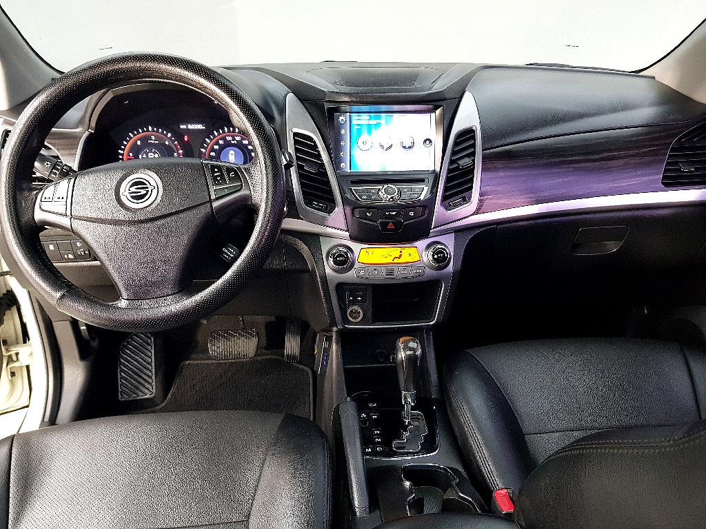 Ssangyong Korando - Vista 5