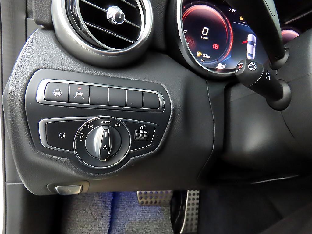 Mercedes Benz C Class - Vista 12