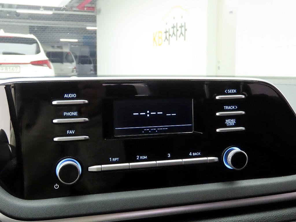 HYUNDAI Sonata - Vista 9