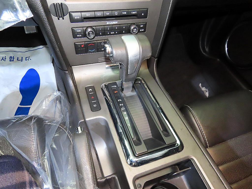 Ford Mustang - Vista 12