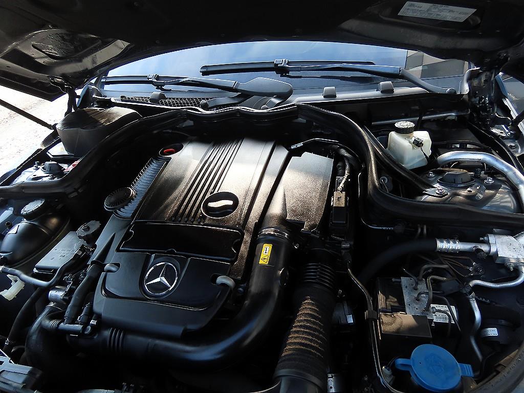 Mercedes Benz C Class 2013 Negro - Importación desde Corea - HF Imports Iquique - Foto 18
