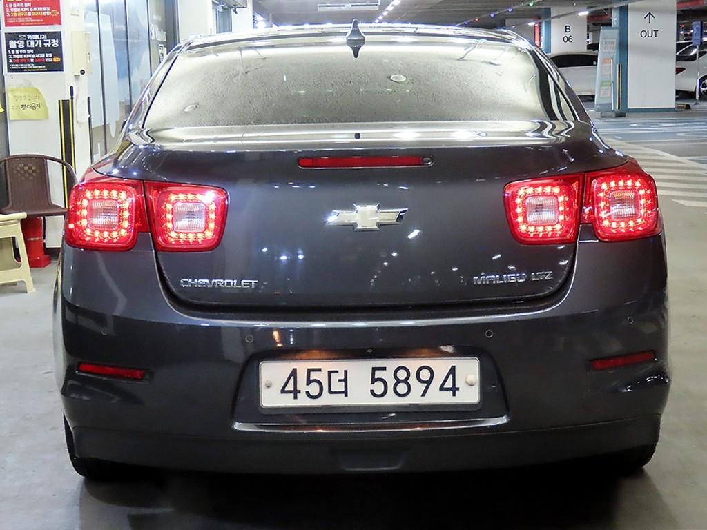 Chevrolet Malibu - Vista 5