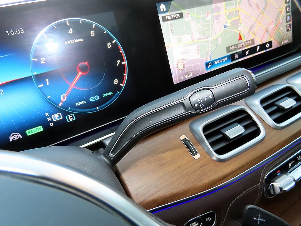 Mercedes Benz GLE Class - Vista 11