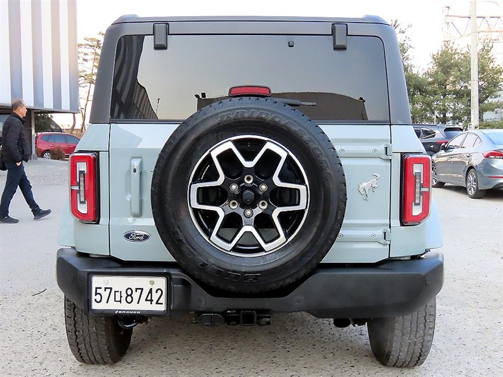 Ford Bronco - Vista 4