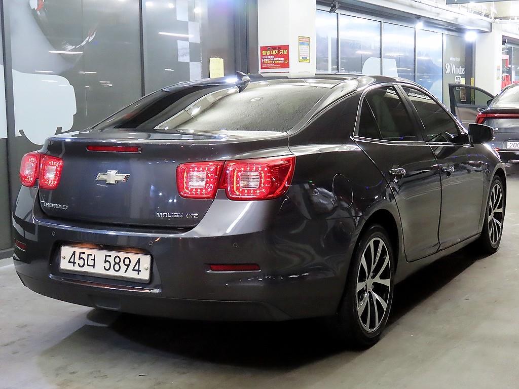 Chevrolet Malibu - Vista 4