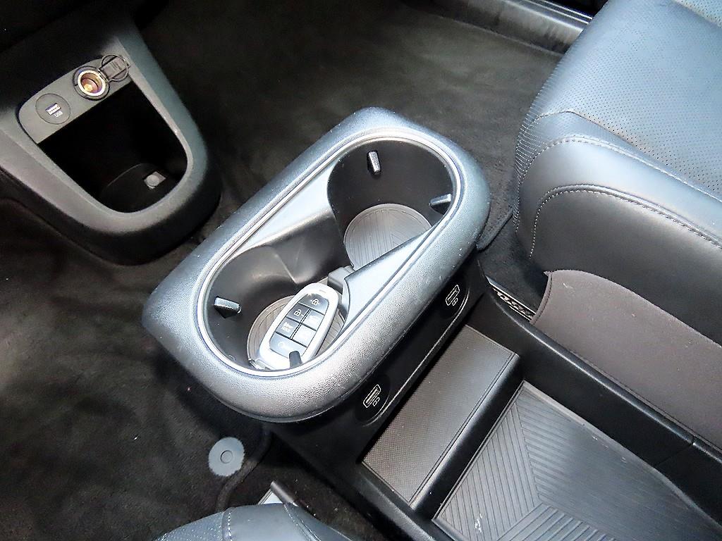 HYUNDAI Ioniq 5 - Vista 11