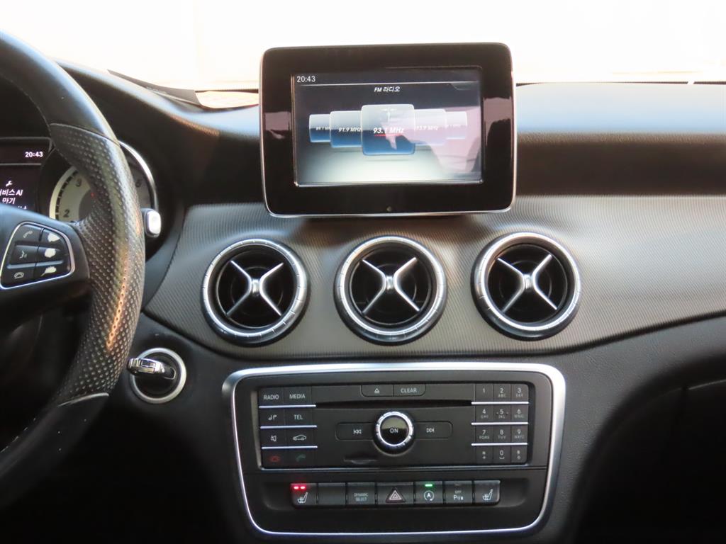 Mercedes Benz CLA Class 2016 Gris - Importación desde Corea - HF Imports Iquique - Foto 10