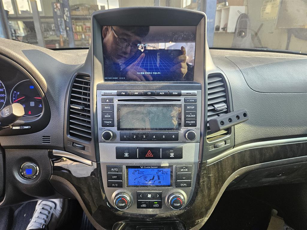 HYUNDAI Santa Fe - Vista 6