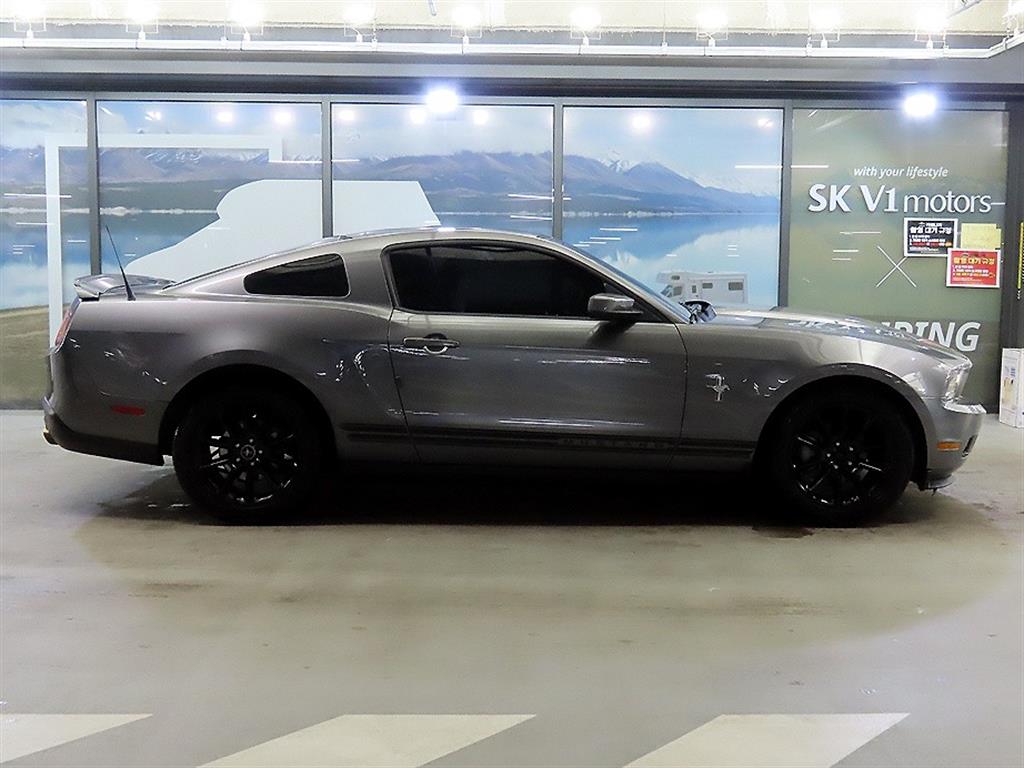 Ford Mustang - Vista 3