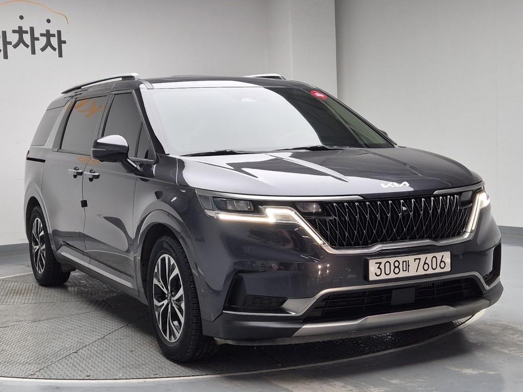 KIA Carnival - Vista 4