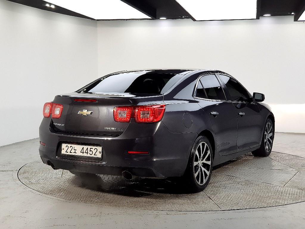 Chevrolet Malibu - Vista 4