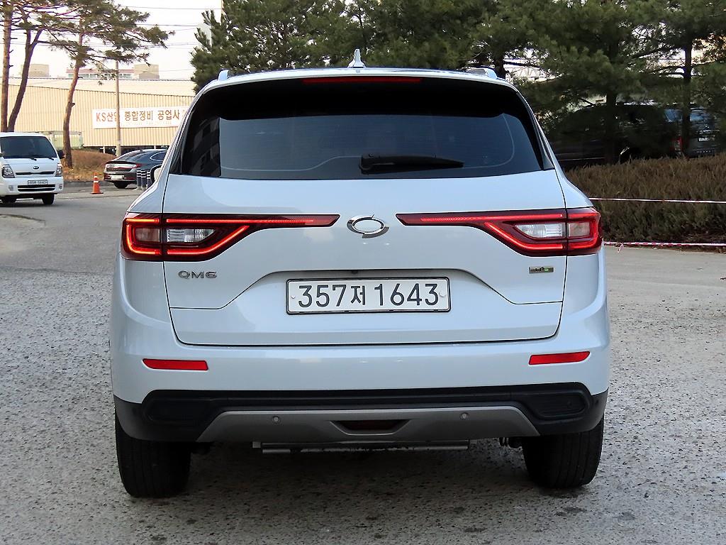 SAMSUNG QM6 - Vista 4