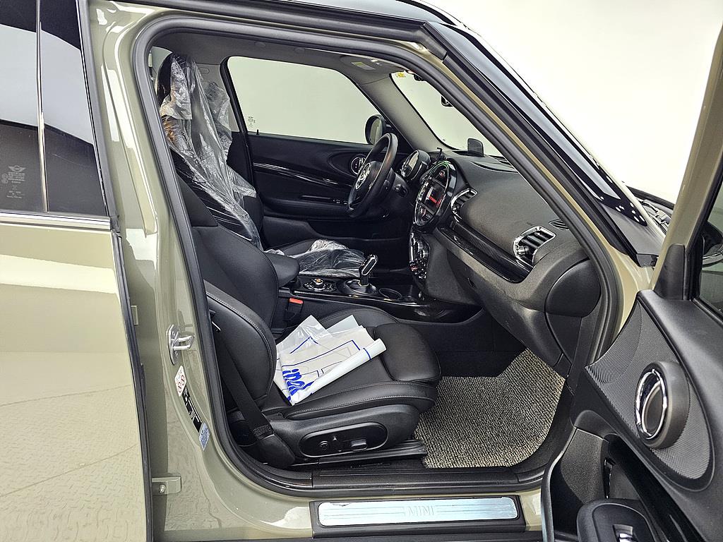 Mini Clubman - Vista 11