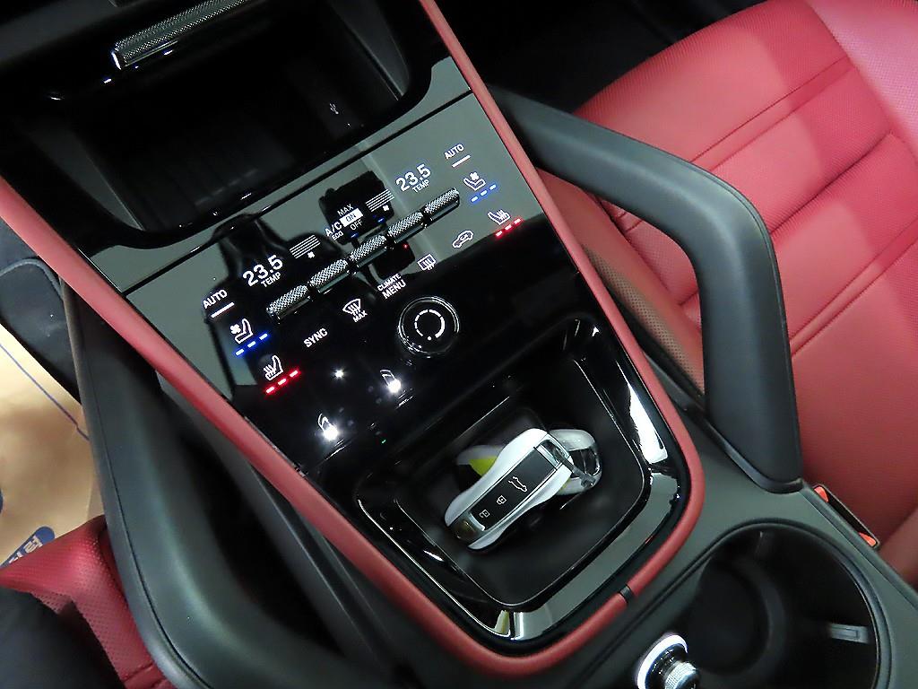 Porsche Cayenne - Vista 12