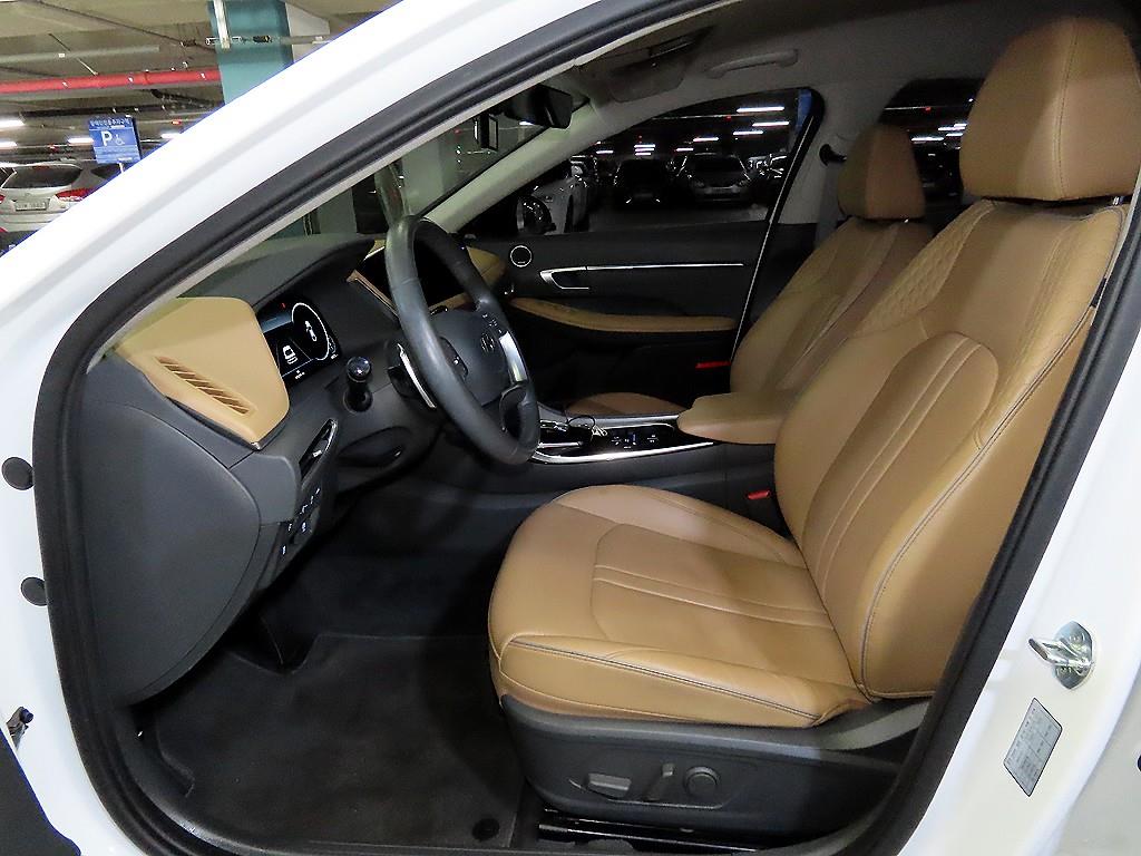 HYUNDAI Sonata - Vista 6