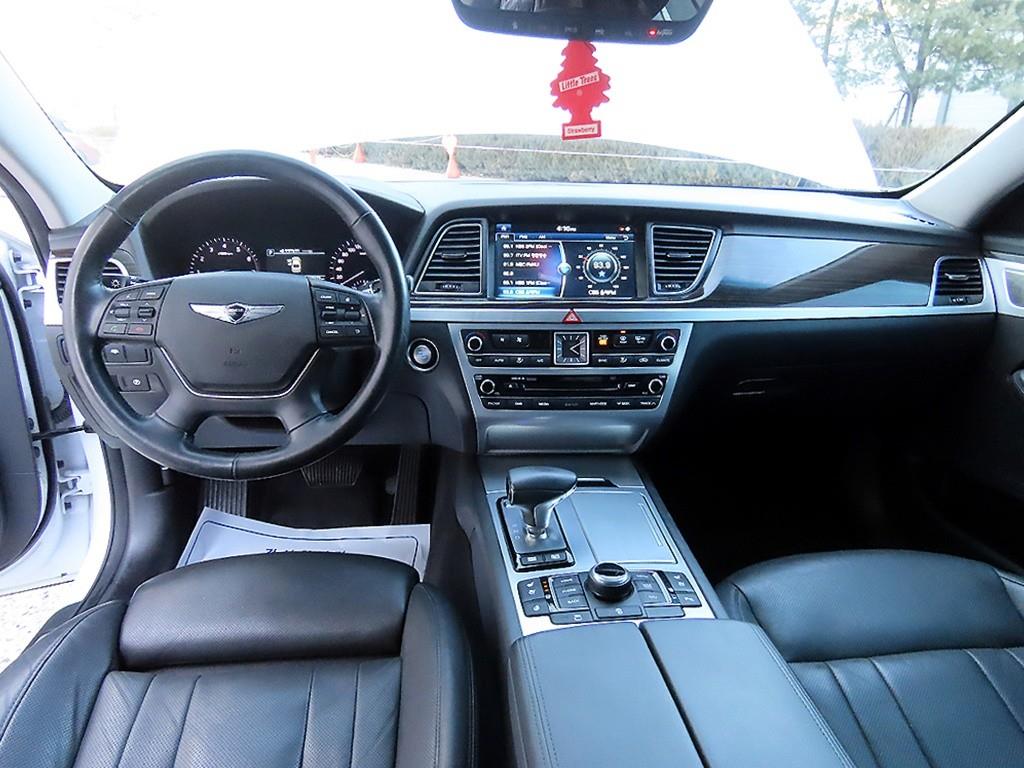 Genesis G80 - Vista 7