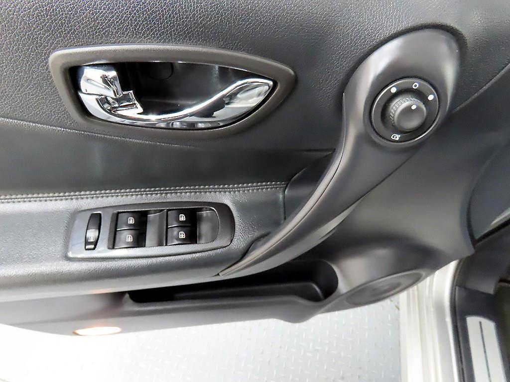 SAMSUNG QM5 - Vista 11