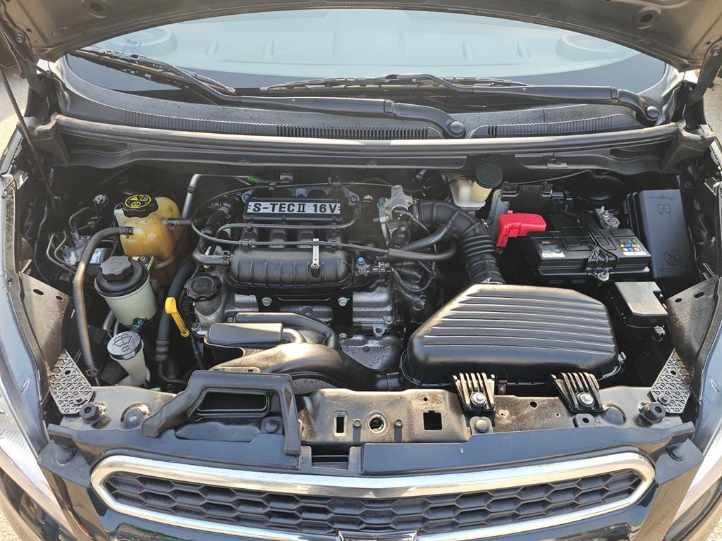 Chevrolet Spark - Vista 5