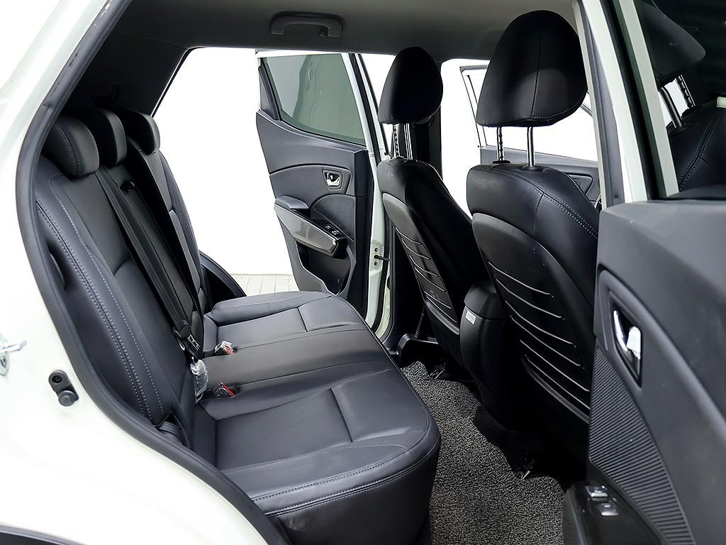 Ssangyong Tivoli 2022 Blanco - Importación desde Corea - HF Imports Iquique - Foto 12