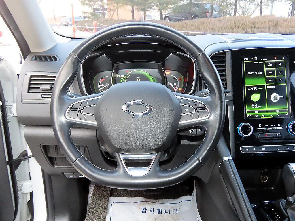 SAMSUNG QM6 - Vista 8