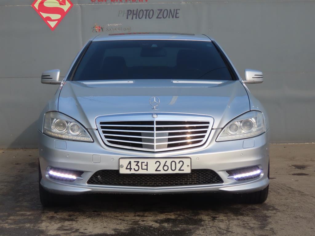 Mercedes Benz S Class - Vista 3