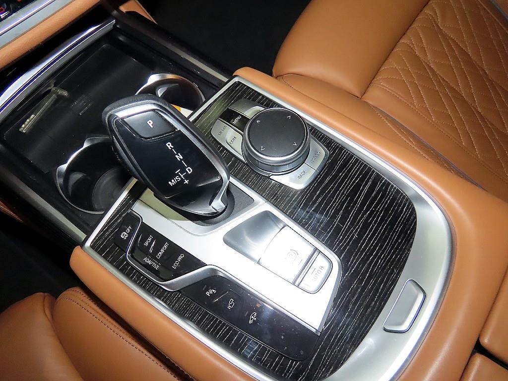 BMW 7 Series - Vista 10