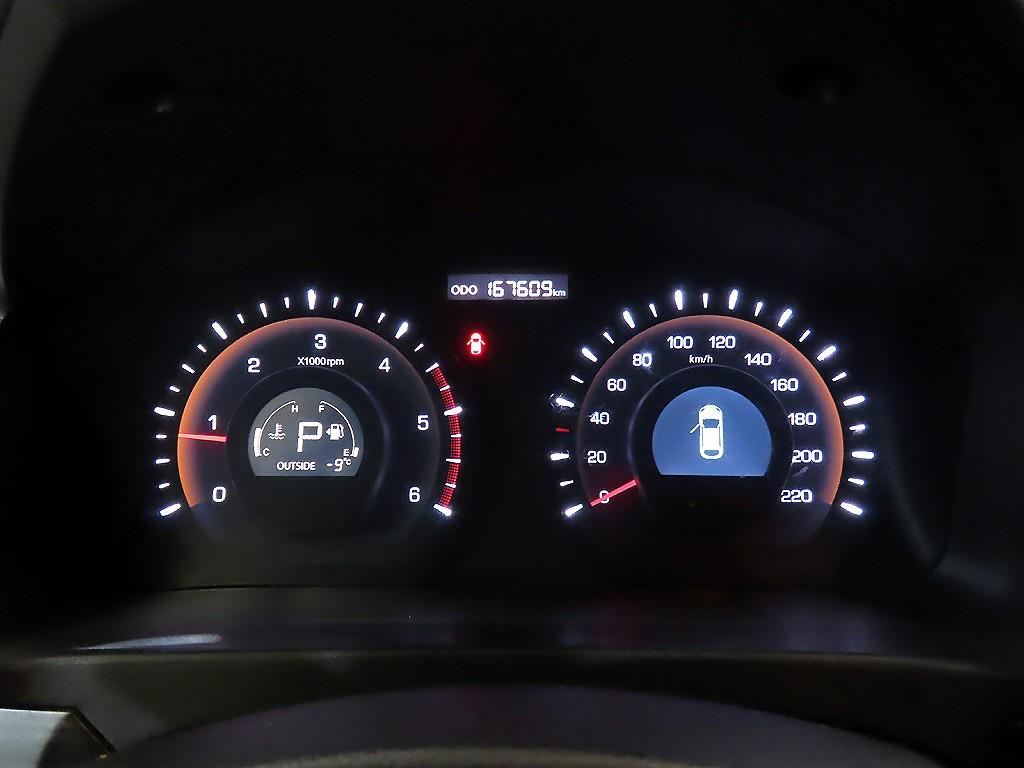 Ssangyong Korando - Vista 9