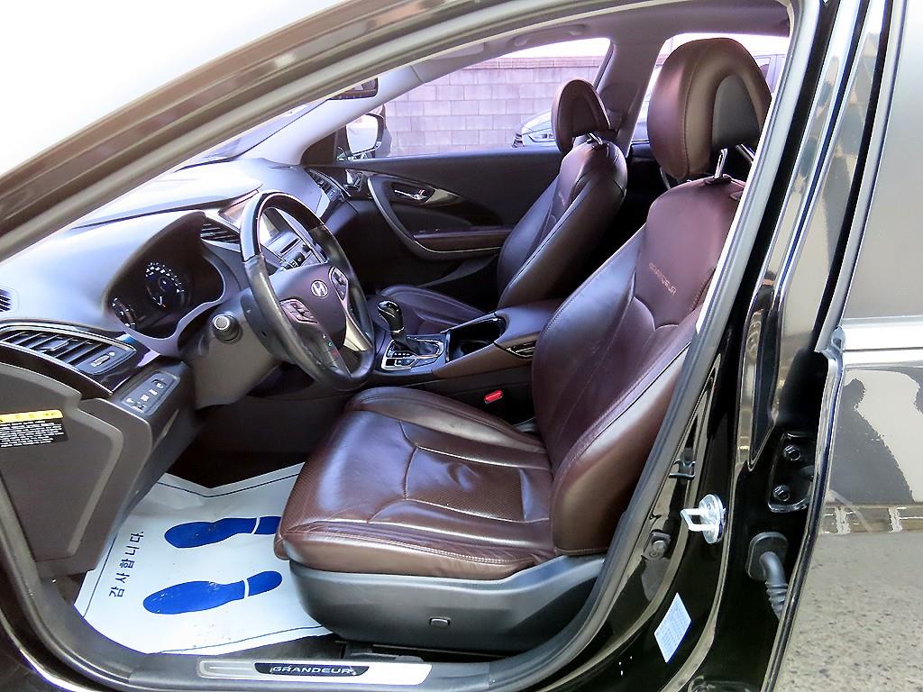 HYUNDAI Grandeur - Vista 5