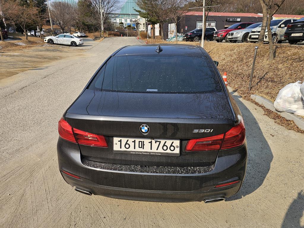 BMW 5 Series - Vista 4