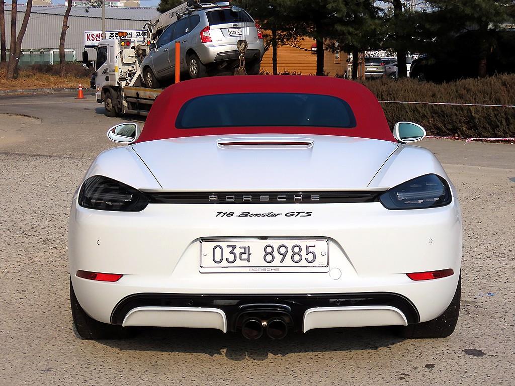 Porsche 718 - Vista 4