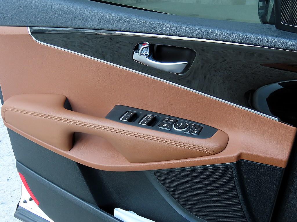 KIA Sorento - Vista 11