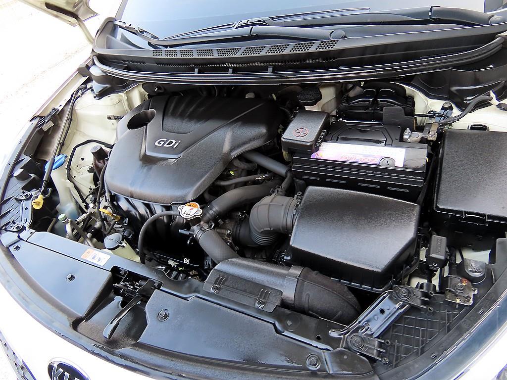 KIA K3 2015 Blanco - Importación desde Corea - HF Imports Iquique - Foto 18