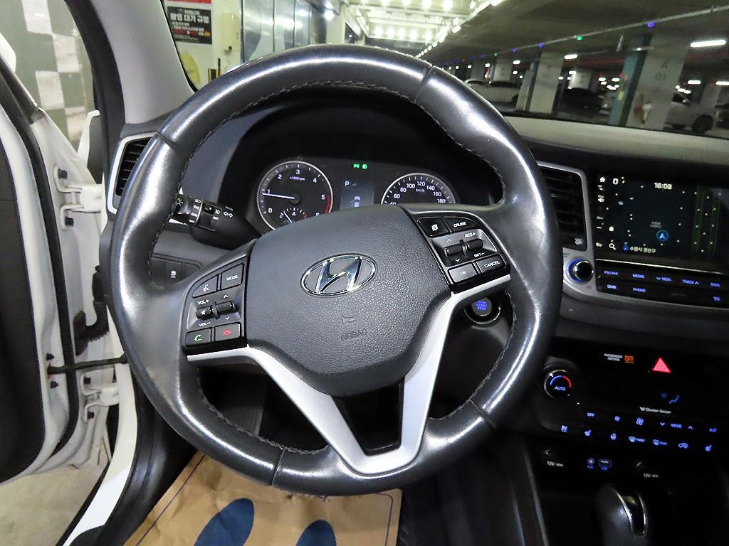 HYUNDAI Tucson - Vista 8