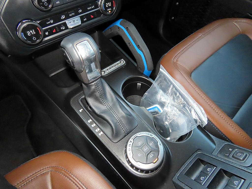 Ford Bronco - Vista 10