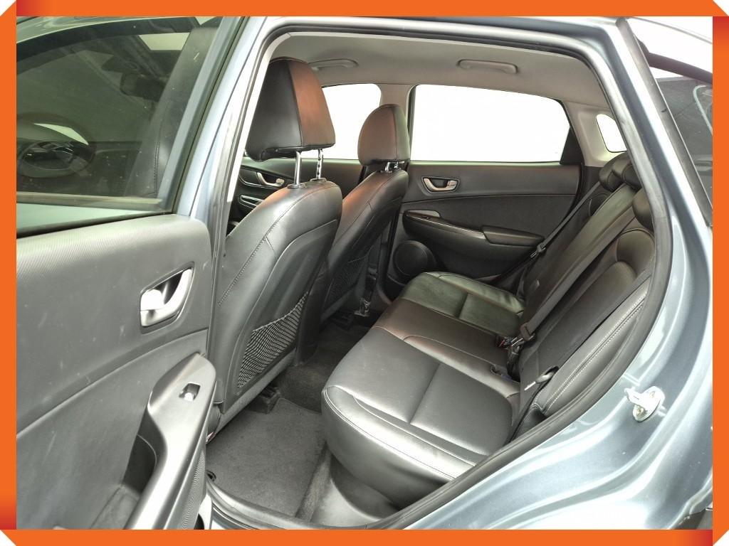 HYUNDAI Kona - Vista 10