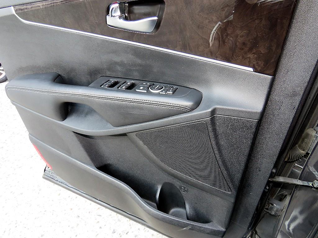 KIA Sorento - Vista 11