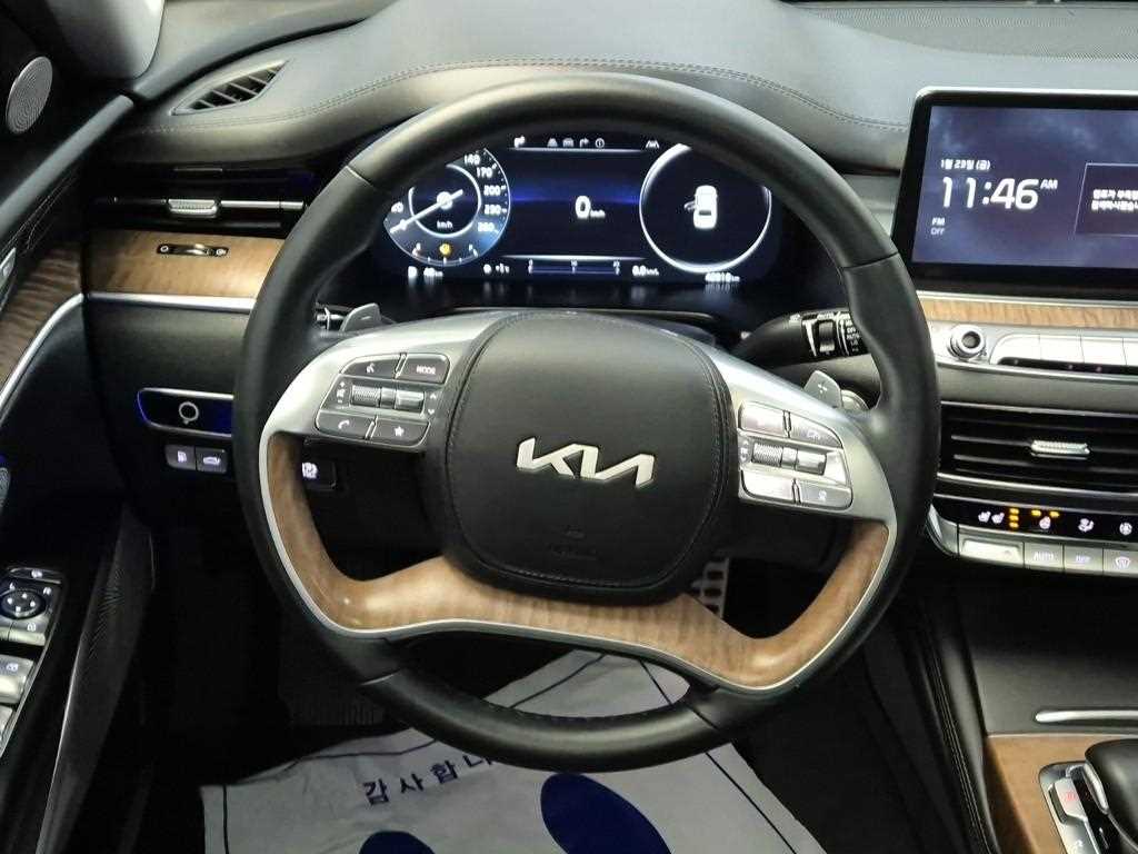 KIA K9 - Vista 9